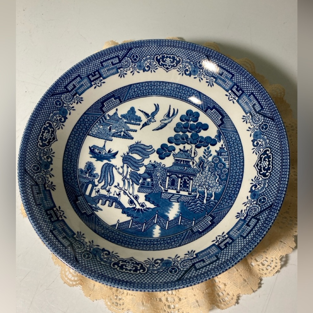 Vintage Churchill England Blue and White Willow Ware 9” Vegetable Bowl
